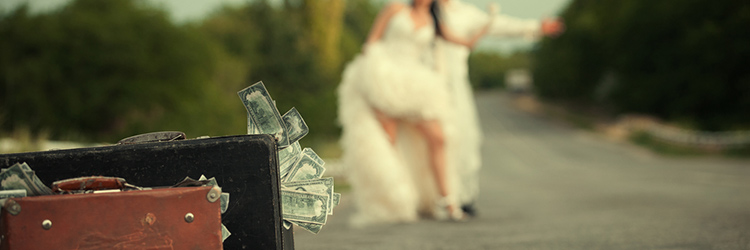 結婚式,お金,トランク